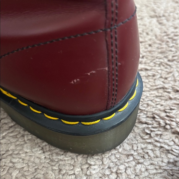 Dr Martens Cherry boot - Picture 4 of 5